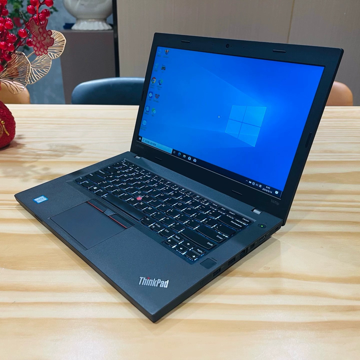 5新顶配i7四核联想笔记本电脑样机16G+512G商务办公设计cad游戏编程PS剪辑大学生库存机 柜台撤下来的几台展示机，未激活，95左右崭新崭新的，非长久使用